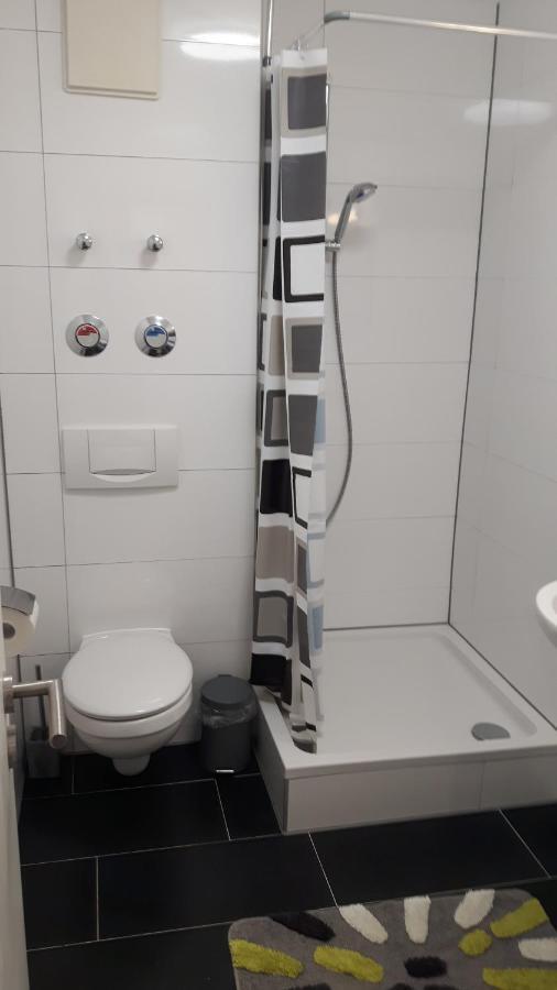 Schoene Ferienwohnung. Naehe Playmobil Und Messe Nbg Fürth Екстериор снимка